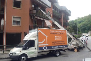 Europonente Traslochi Camion Trasloco e Autoscala